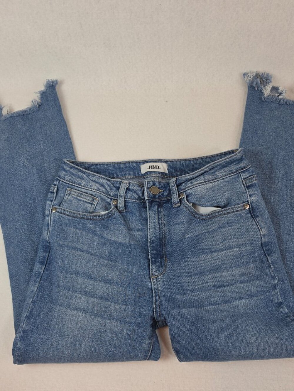 JBD Just Black Denim Asymmetrical Raw Hem Jeans Size 27 Medium Wash Distressed